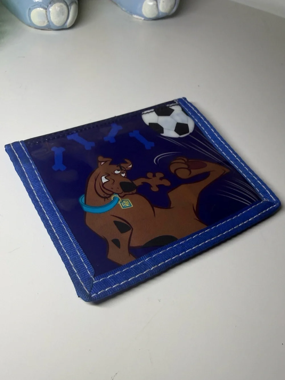 Vintage 2000s Scooby Doo Playing Soccer Multi Pocket Wallet